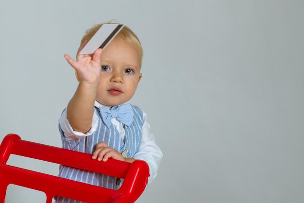 Jak działa pit 0 ile na dziecko przysługuje rodzicom?