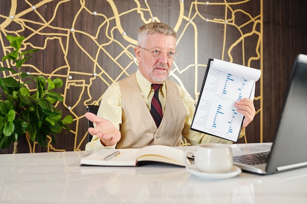 Jak rozliczyć pit-8c z biura maklerskiego w corocznym zeznaniu?