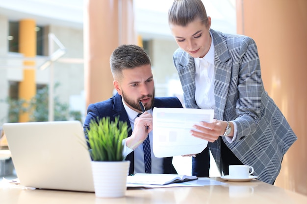 Jak rozliczyć pit z dwóch firm bez dodatkowych komplikacji?